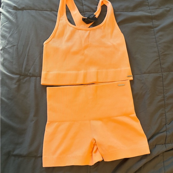 Savage X Fenty Coral Ribbed Ensemble - Picture 4 of 8